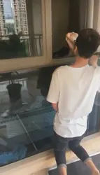 偷窥女神脚