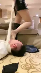 女神长靴肉丝调狗 下集