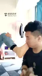 看贱狗表演跪舔