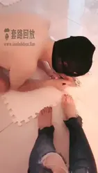 贱狗渴了喝圣水 管饱