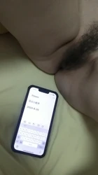 刚生完孩子的人妻奶好挺