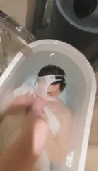 溺水状态的脚深喉 口水洗刷你们的灵魂