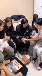 精神小妹 中秋 口水喂食