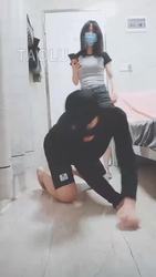 灵竹 狂虐小处男 帆布鞋踢