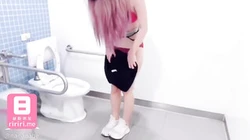 SWAG 健身房被搭讪!直接带去公厕干炮! Nana