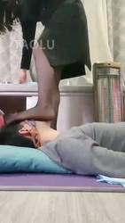 儿子说妈妈的屁股太香了