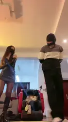 十三姨 暴打口嗨狗