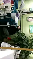 美容院刺激舔脚 有素人