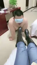 调教胖奴 骑马 高靴原味棉袜 裸足深喉