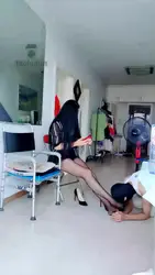 狗吃护士脚脚 26分钟