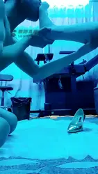 犯贱的东西 提档 舔丝袜脚 虐乳 磕头