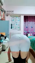 帆布鞋踩踏骑马第一次的狗子