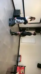 户外皮靴 踢踹