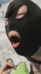 舔靴 圣水 踢裆
