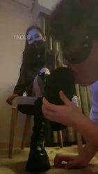 玩弄贱狗 跪着看亲妈如何玩弄