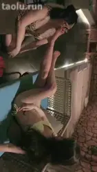 带女狗温泉 霸气享受
