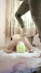 喜欢当胯下狗的进 牛仔裤钻胯