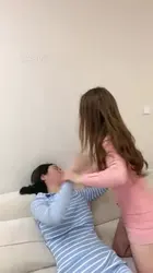 一诺大小姐 不开心的打闺蜜