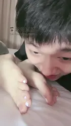 主人睡着了 家奴偷偷犯贱