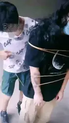 三女主户外烂尾楼调教素人
