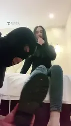 牛仔裤薄丝袜训胯下狗