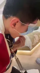 关关 过来旅游的废物狗