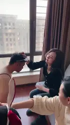 素人狗比喝脏洗脚奶 混合圣水 狗拒绝喝 暴怒砸杯