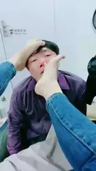 踩狗聊天 当脚垫的命 脚真白