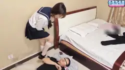 羞辱 口水吐了满脸