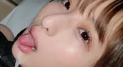 FC2-1973430 【個人撮影】19歳Iカップの超綺麗な女の子の顔に汚いザーメンかけてみました
