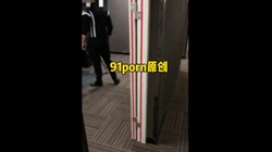 一镜到底！老婆和单男偷情干柴烈火疯狂做爱太刺激了