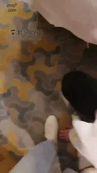 踩着一只像劫匪的奴
