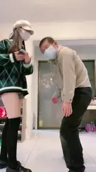 罗宾 老头儿媳妇起了疑心 打视频电话差点发现我