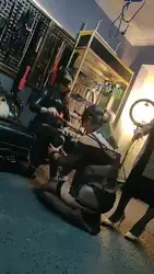 被圣蒂祖宗的两位闺蜜调教