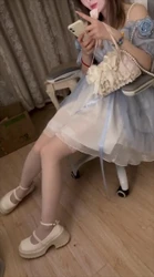 偶遇大胸妹 请她吃饭 她请我操她骚逼