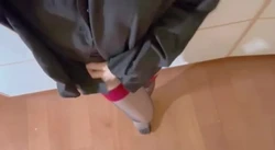 女大穿黑丝自慰喷水