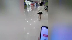 约人妻逛商场 玩点刺激  塞跳蛋  购物 哈哈哈