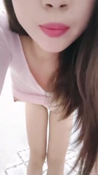 白虎美女道具插逼