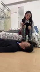 诗酒趁年华 学生妹 踩踏