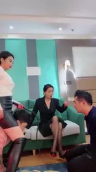 潘妮 绝对精彩 黑白两个女王的调教