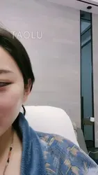 蜜桃儿 舔脚