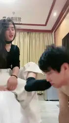 舔鞋 踩踏 口水
