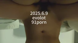 骚逼女友沙发女上激情