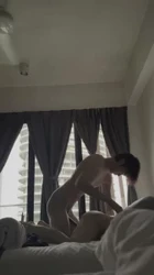 打桩后入00后小母狗