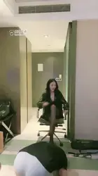 黑丝踹男奴头 SP