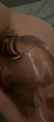 肛塞调教肛交內射流满一屁股