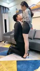 苏曼女王调教糖糖做狗臣服