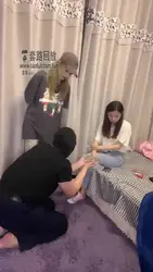 樱木花椒 和诗诗一起玩个大胖狗 特写踩狗舌头 还有小狗爪