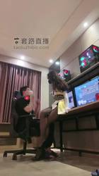 女神玩弄宅男