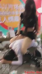 展会假戏真做羞耻感爆棚 2